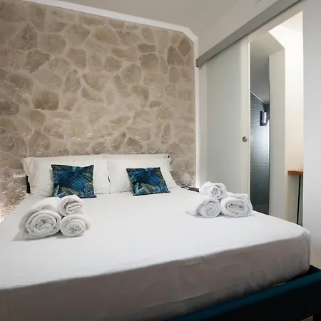 Lues Hotel